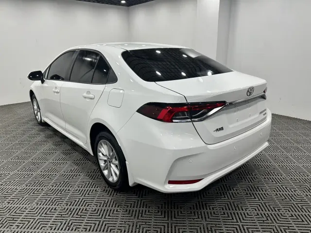 Toyota Corolla — Фото автомобиля 7