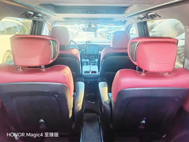 GAC Trumpchi M8 — Фото автомобиля 11