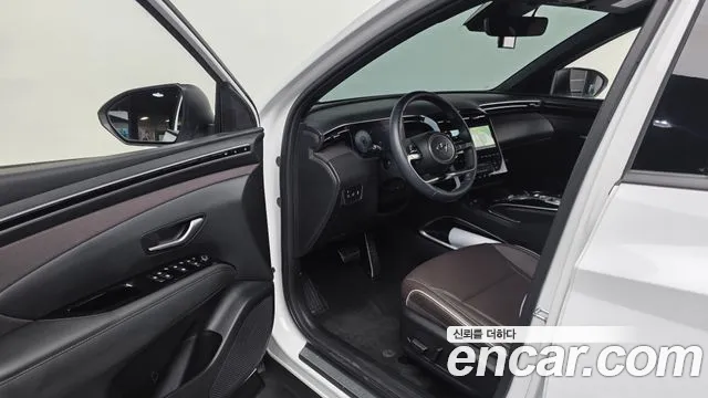 Hyundai Tucson Tucson (NX4) Бензин 1.6 турбо 2WD — Фото автомобиля 10