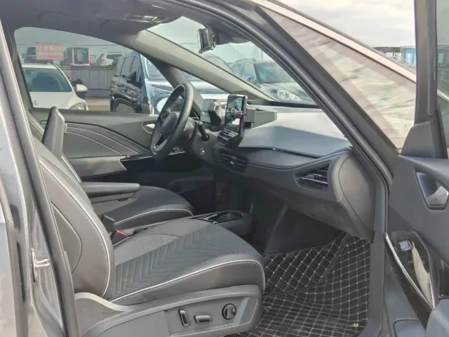 Volkswagen ID.3 — Фото автомобиля 10