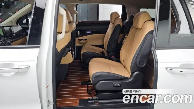 Kia Carnival 4th Gen — Фото автомобиля 18