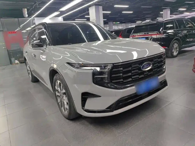 Ford Edge — Фото автомобиля 3