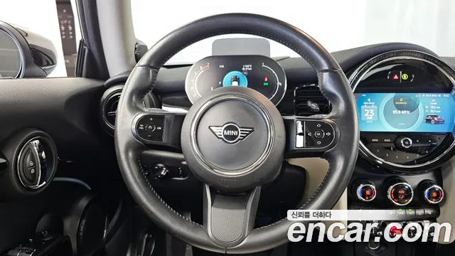 MINI Cooper — Фото автомобиля 19