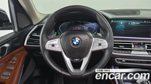 BMW X7 — Фото автомобиля 14