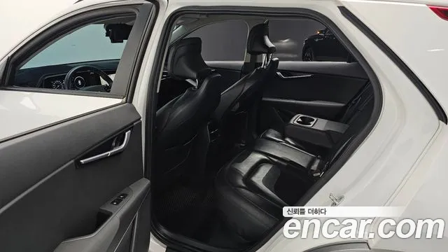 Kia Niro — Фото автомобиля 12