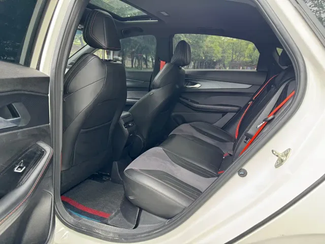 Geely Binrui — Фото автомобиля 5