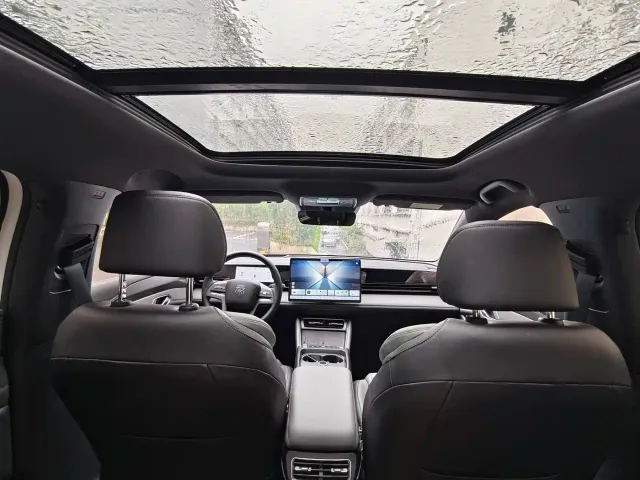 BYD Qin L — Фото автомобиля 13