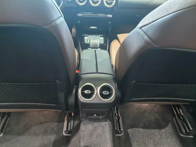 Mercedes-Benz A-Class — Фото автомобиля 11