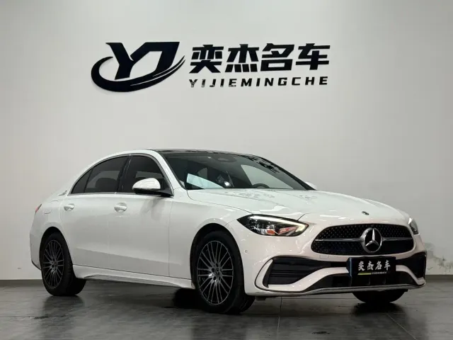 Mercedes-Benz C-Class — Фото автомобиля 3