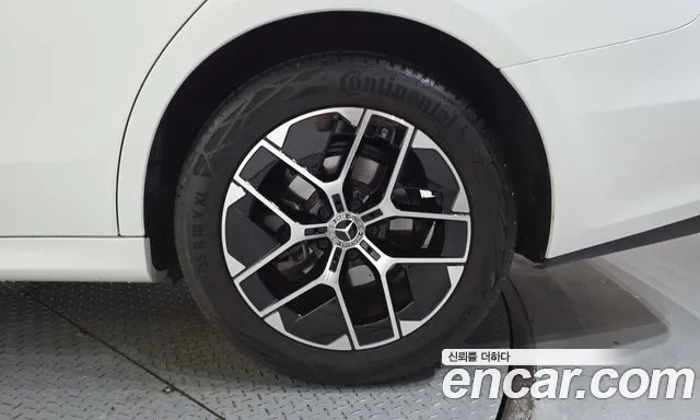Mercedes-Benz E-Class W214 — Фото автомобиля 6