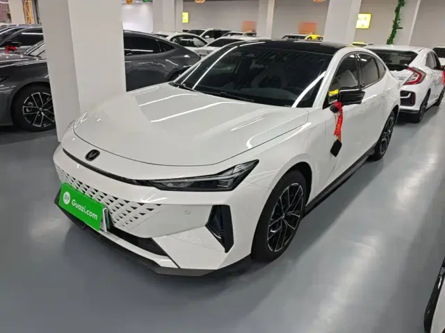 Фотография автомобиля — Changan UNI-V
