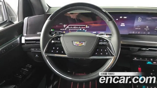 Cadillac Escalade — Фото автомобиля 19