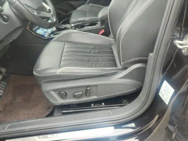 Volkswagen Passat — Фото автомобиля 9