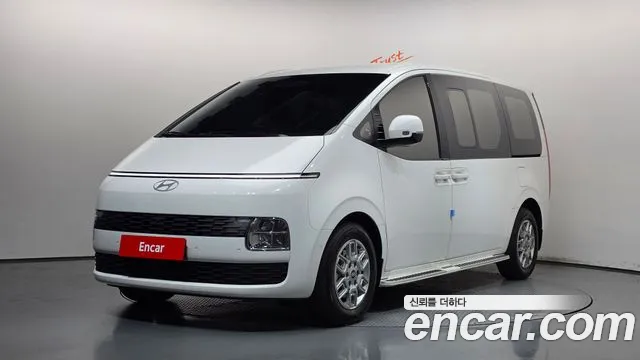 Фотография автомобиля — Hyundai Staria