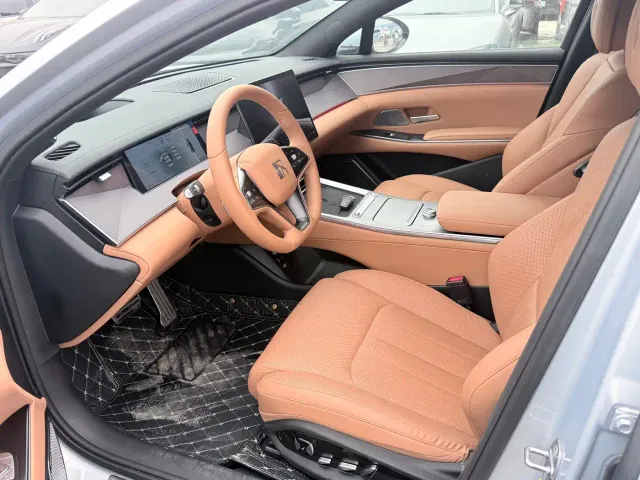 BYD Han L — Фото автомобиля 10