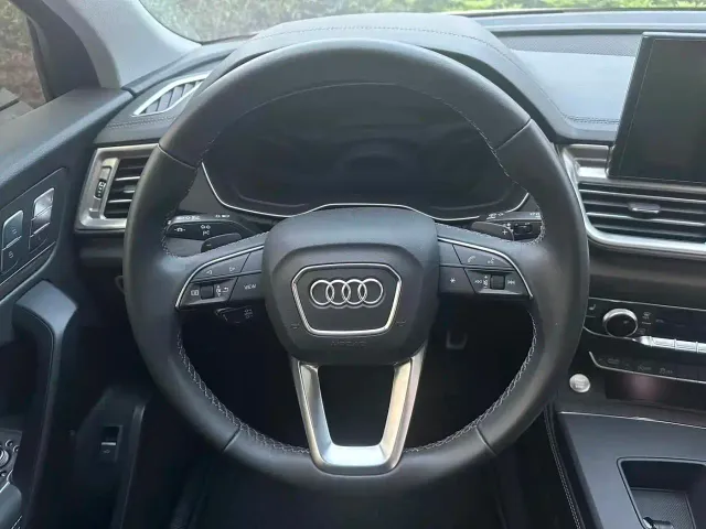 Audi Q5L — Фото автомобиля 12