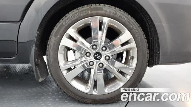 Hyundai Solati — Фото автомобиля 6