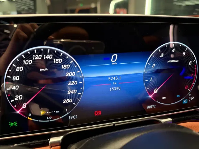 Mercedes-Benz S-Class — Фото автомобиля 7