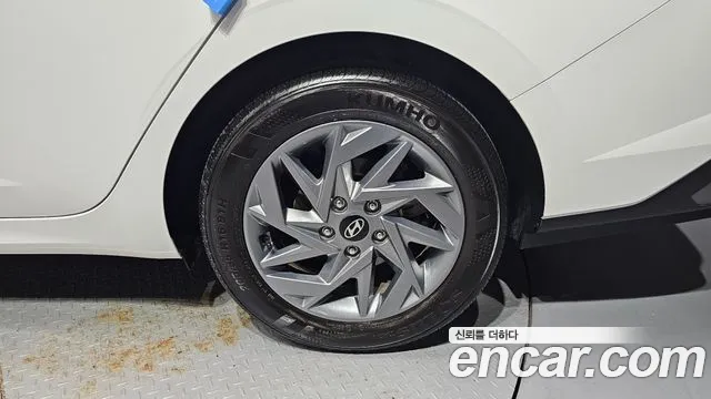 Hyundai Avante CN7 — Фото автомобиля 21