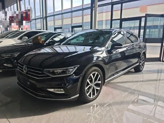 Фотография автомобиля — Volkswagen Magotan