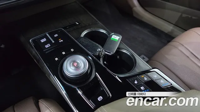 Kia K8 Hybrid — Фото автомобиля 12