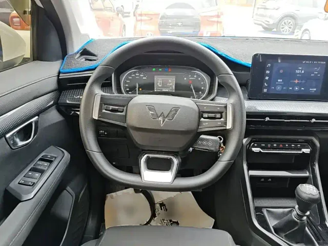 Wuling Asta — Фото автомобиля 10