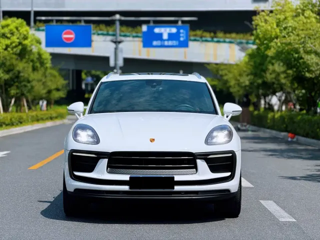 Porsche Macan — Фото автомобиля 2