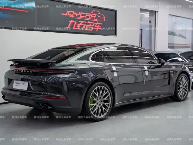 Porsche Panamera — Фото автомобиля 7