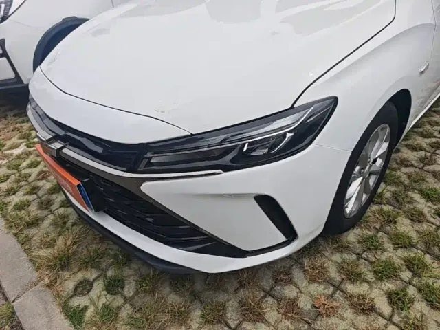 Chevrolet Monza — Фото автомобиля 23