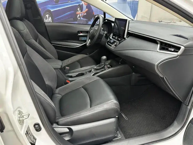 Toyota Corolla — Фото автомобиля 12