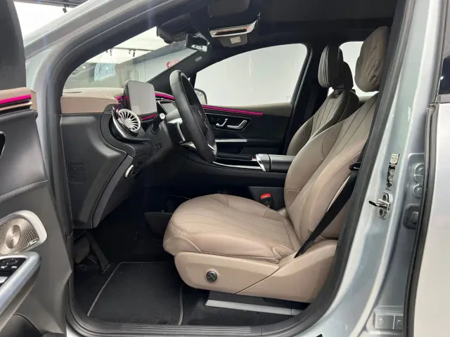 Mercedes-Benz EQE SUV — Фото автомобиля 12