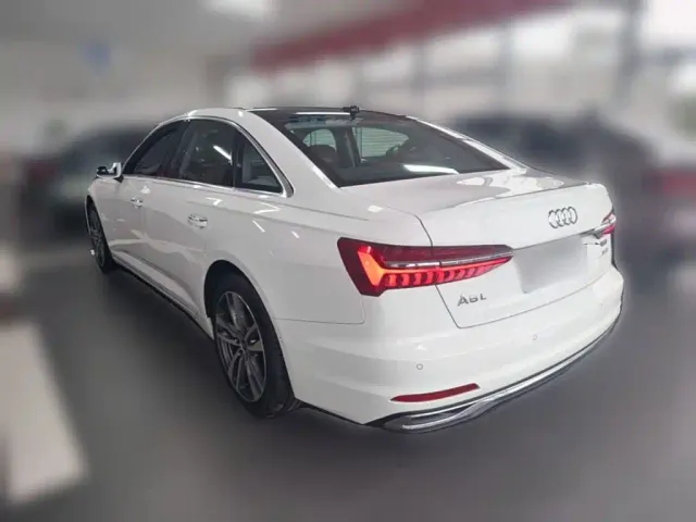 Audi A6L — Фото автомобиля 8