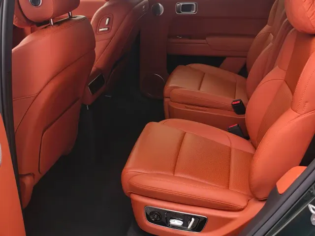 Li Auto L9 — Фото автомобиля 11