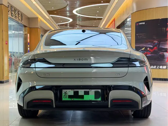 Xiaomi SU7 — Фото автомобиля 5