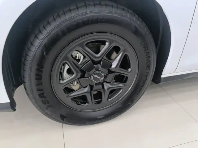 BYD Seal 05 DM-i — Фото автомобиля 22