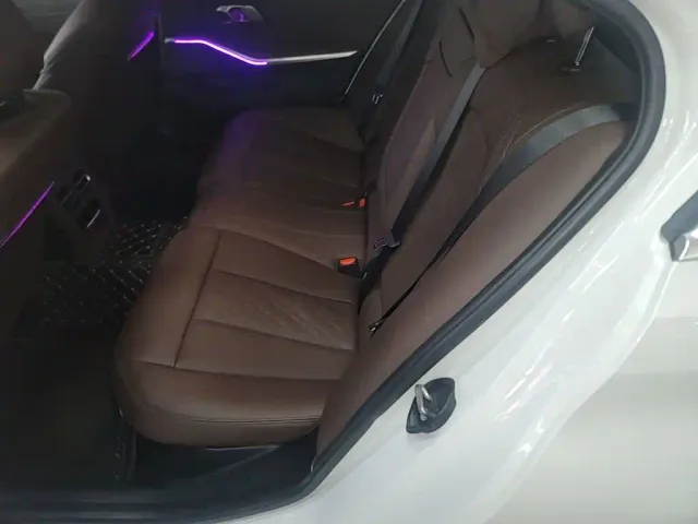 BMW 3 Series — Фото автомобиля 16