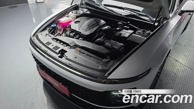 Hyundai Grandeur Grandeur (GN7) 2.5 Бензин 2WD — Фото автомобиля 5