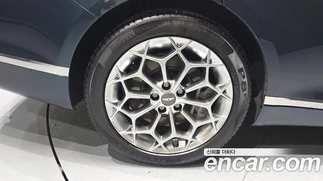 Genesis G80 Бензин 2.5 турбо AWD — Фото автомобиля 5