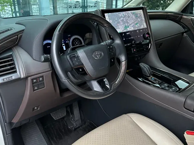 Toyota Alphard — Фото автомобиля 9