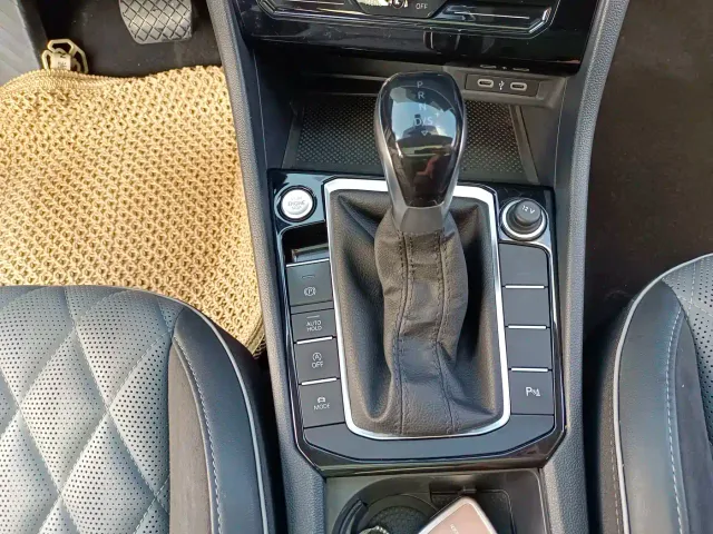 Volkswagen Sagitar — Фото автомобиля 12