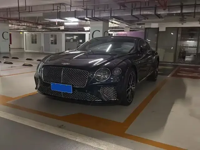 Фотография автомобиля — Bentley Continental