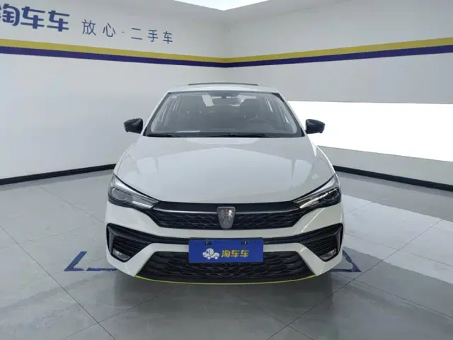 Roewe i5 — Фото автомобиля 2
