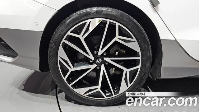 Hyundai Ioniq 6 — Фото автомобиля 5