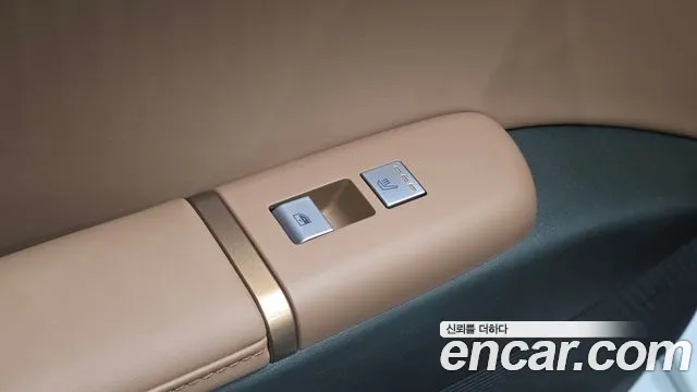 Hyundai Grandeur GN7 — Фото автомобиля 19