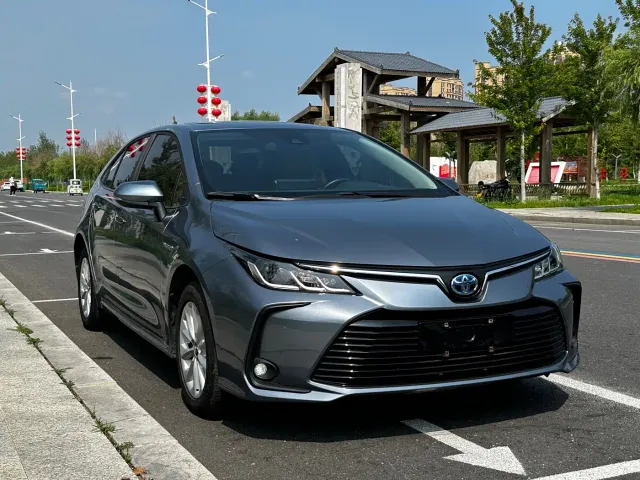 Toyota Corolla — Фото автомобиля 3