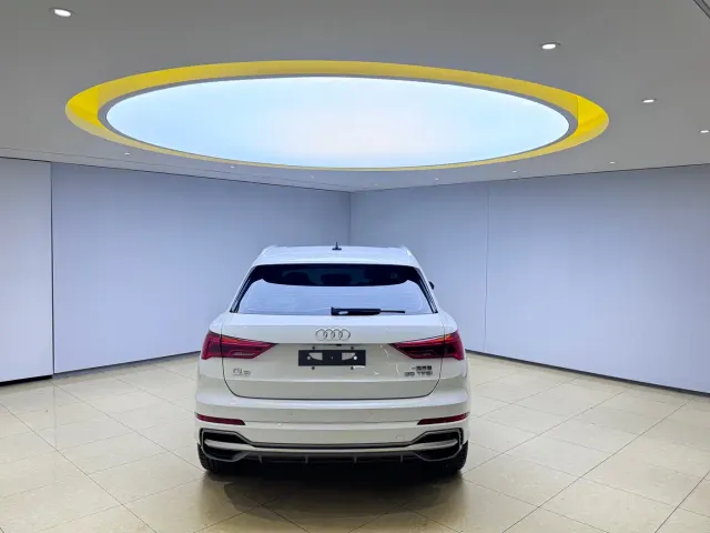 Audi Q3 — Фото автомобиля 5