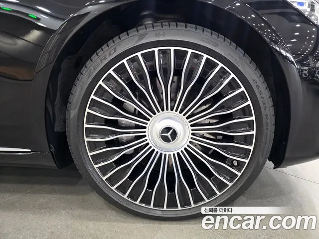 Mercedes-Benz S-Class — Фото автомобиля 5