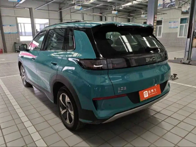 BYD Sealion 05 EV — Фото автомобиля 4