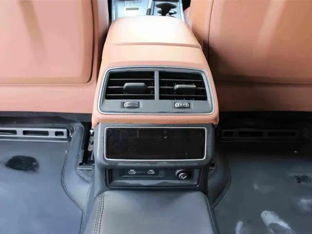 Audi A7L — Фото автомобиля 12