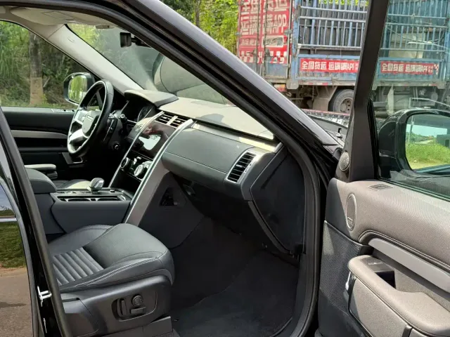 Land Rover Discovery — Фото автомобиля 7